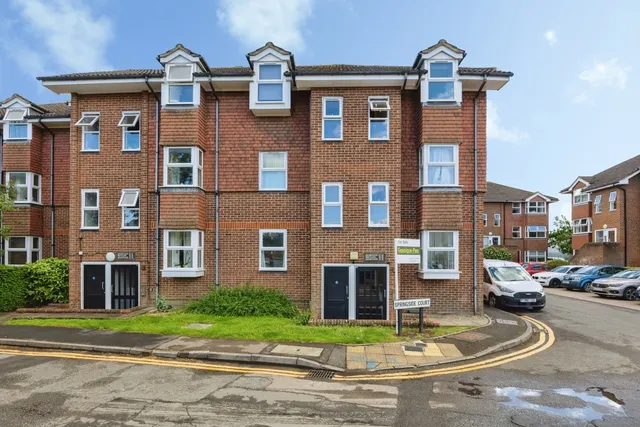 Josephs Road, Guildford, GU1, photo 1