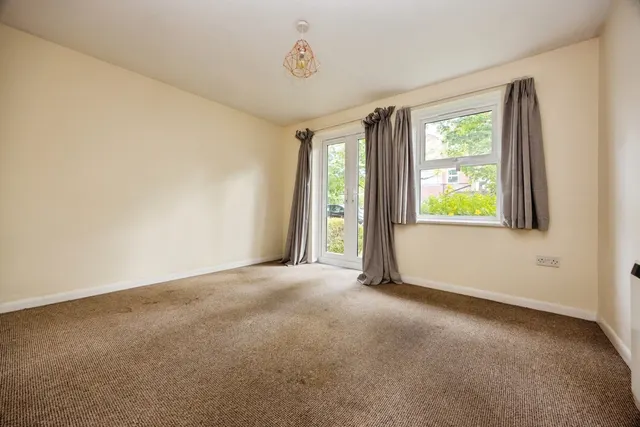 Josephs Road, Guildford, GU1, photo 3