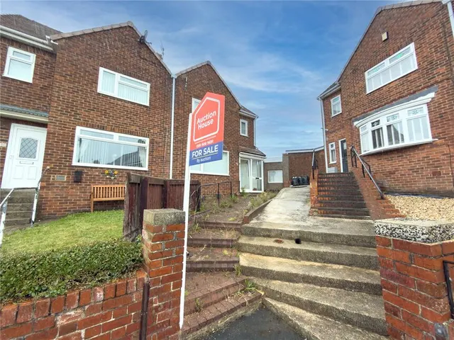Pembroke Avenue, Sunderland, Tyne and Wear, SR3, photo 1
