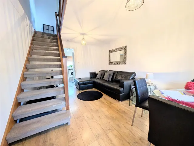 Frogmore Close, Slough, photo 2