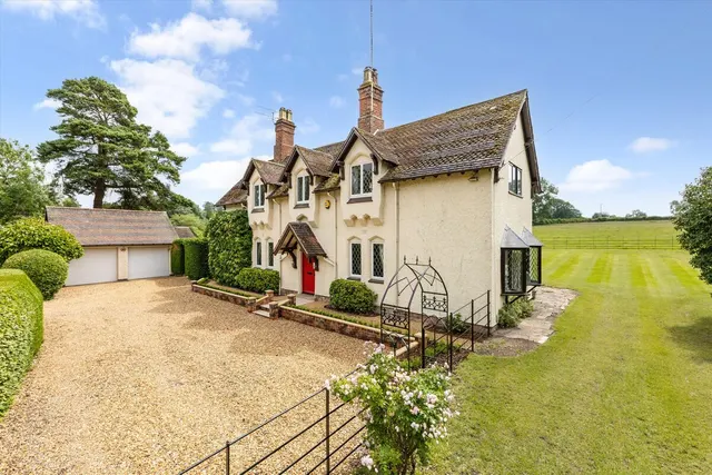 Lavender Hall Lane, Berkswell, CV7, photo 1
