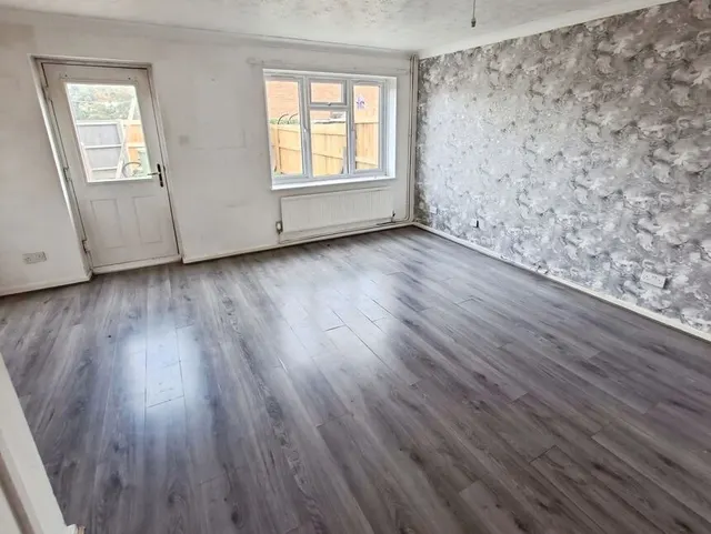 Lloyd Close, Nuneaton, CV11, photo 2