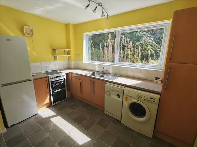 Photo 3 — Melville Court, NOTTINGHAM, Nottinghamshire, NG3
