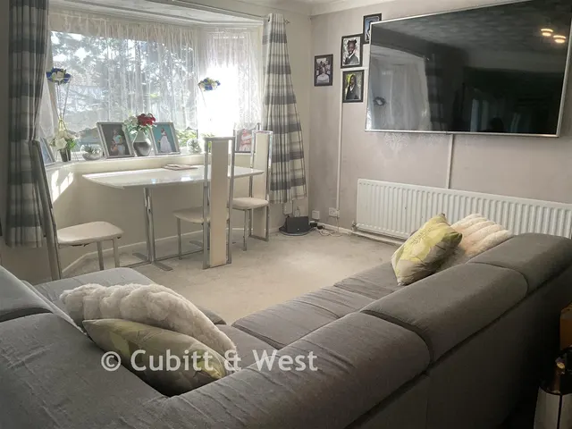 Barncroft Way, Leigh Park, PO9, photo 2