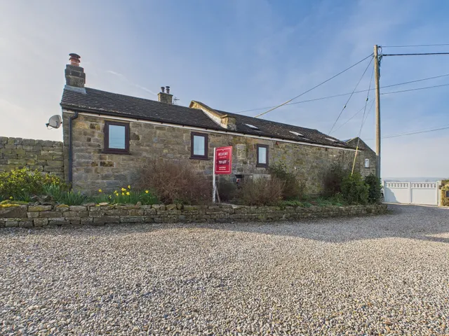 Menwith Hill, Harrogate, HG3, photo 1