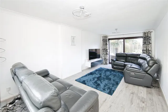 Photo 3 — Weddington Road, NUNEATON, Warwickshire, CV10
