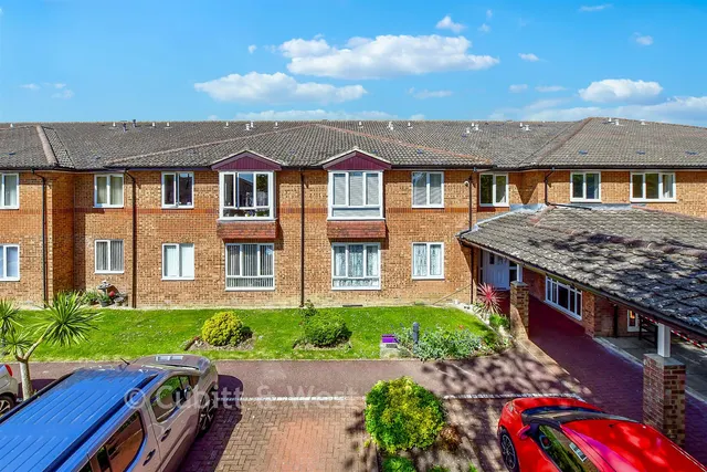 Holman Close, Waterlooville, PO8, photo 1