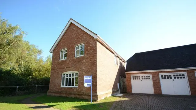 Marrow Meade, Fleet, GU51, photo 1