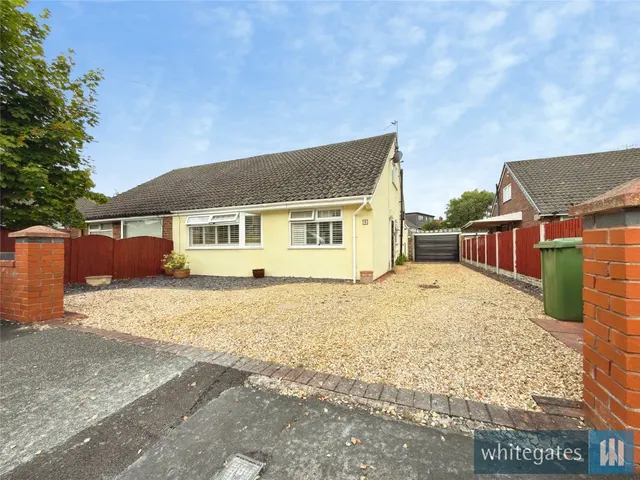 4 bedroom house, Rydal Close, Aintree, L10