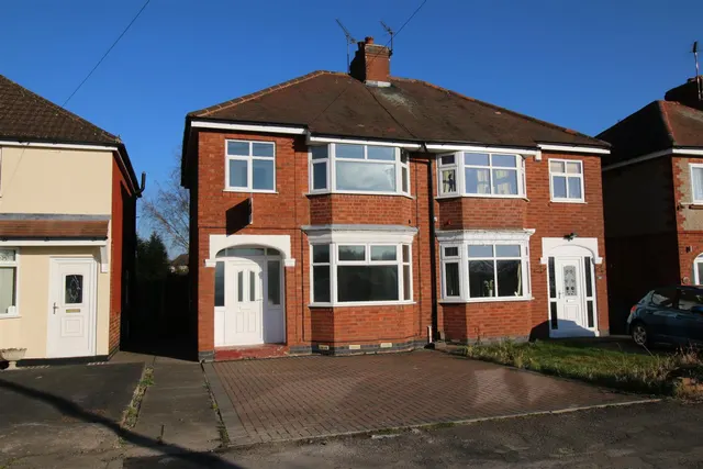 Arbury Avenue, Bedworth, CV12, photo 1