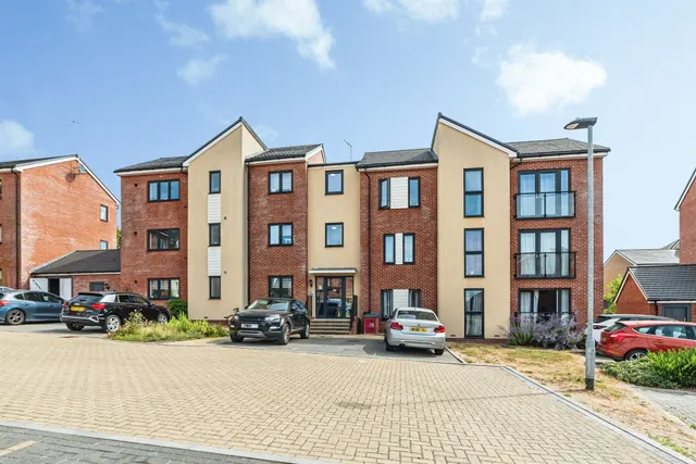 Wantage Place, Basingstoke, photo 1