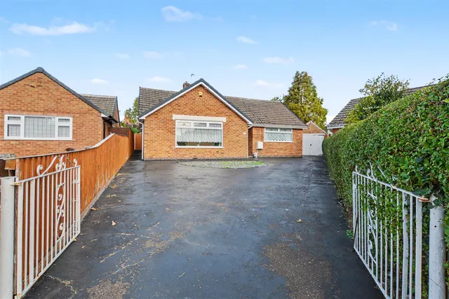 Helen Close, Beeston, NG9, photo 1