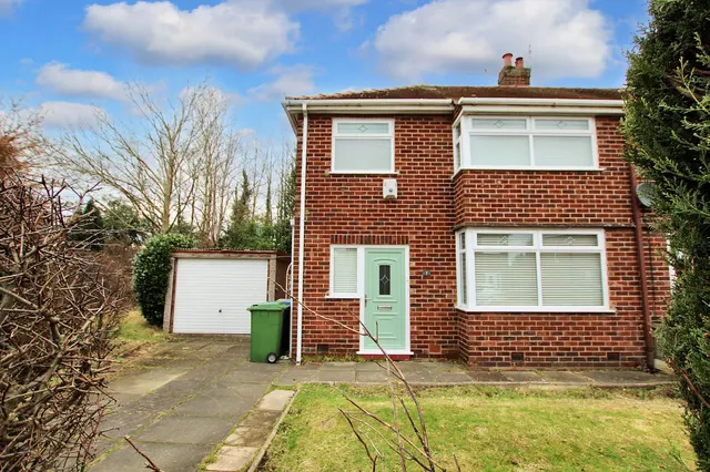 Baron Close, Woolston, Warrington, Warrington, WA1 4EU, photo 1