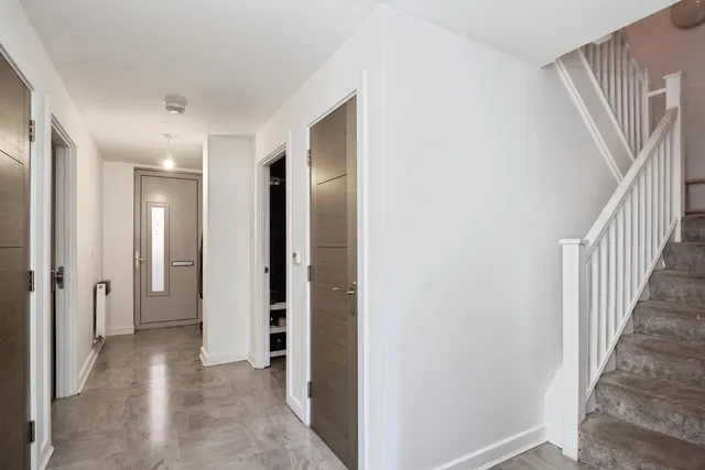 Blackwall Way, London, E14, photo 2