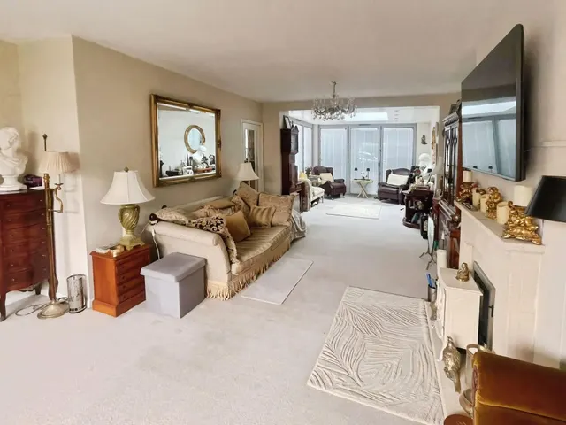 Kent Drive, Oadby, LE2, photo 3