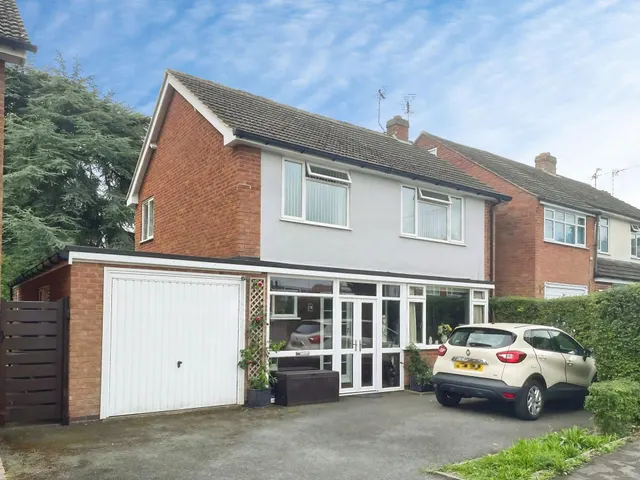 Kent Drive, Oadby, LE2, photo 1