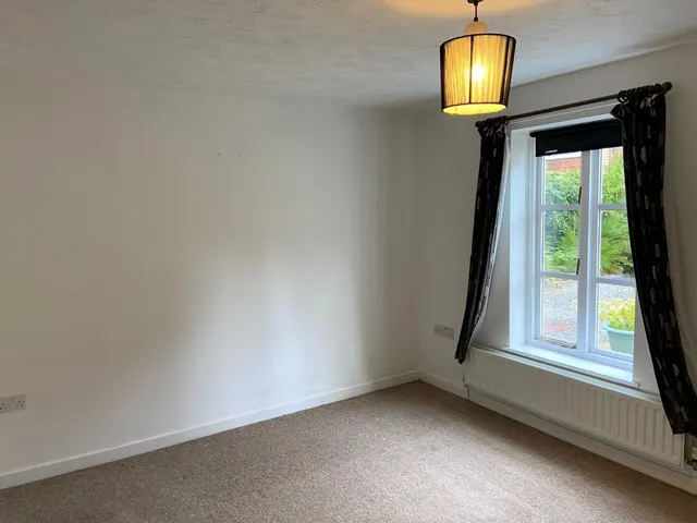 Hendford, Yeovil, BA20, photo 2