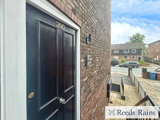 Photo 2 — Victoria Crescent, Eccles, Greater Manchester, M30
