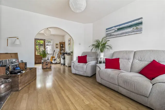Photo 3 — Offington Avenue, Worthing