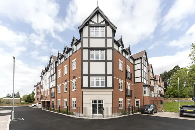 The Shires, 216 Wake Green Road, Moseley, Birmingham, B13 9PQ, photo 1