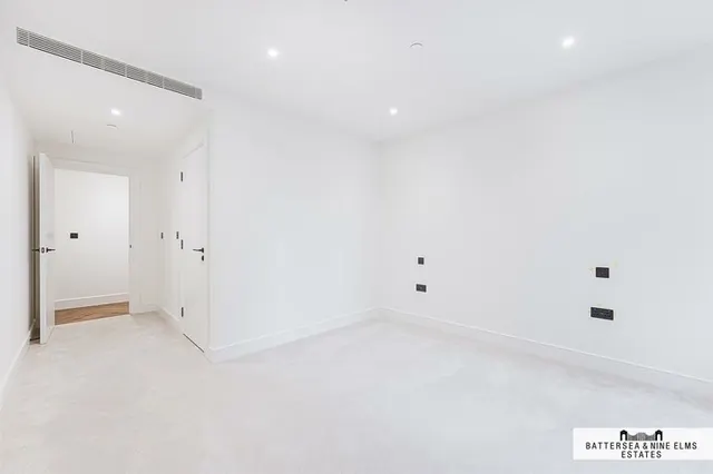 Prince of Wales Drive, SW11, photo 3