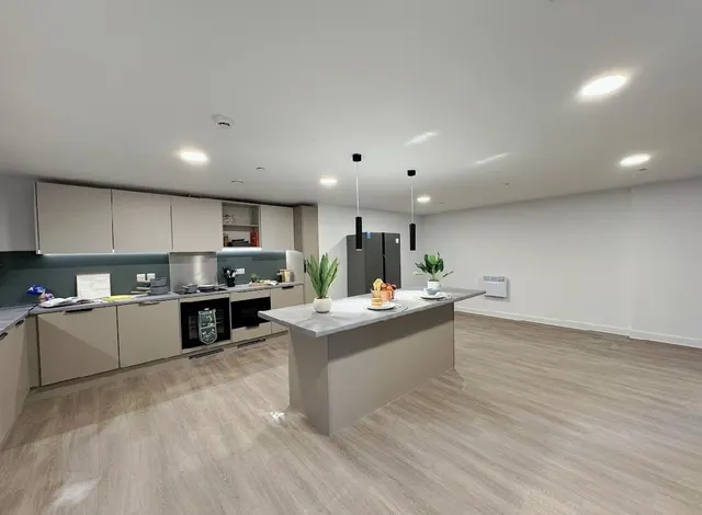 Photo 3 — Superior Apartment, City Centre, NG1