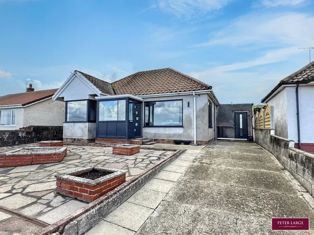 Marine Road East, Prestatyn, LL19, photo 1