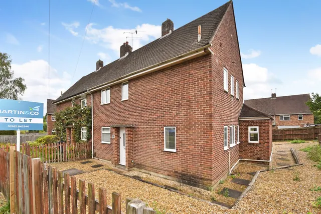 Photo 2 — Chatham Road, Winchester