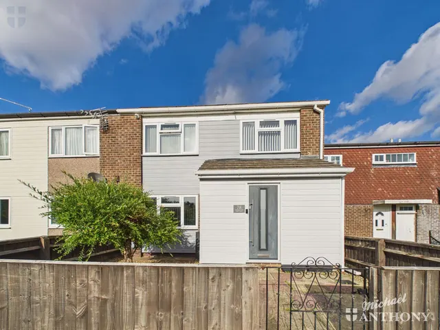 Somerville Way, Aylesbury, HP19, photo 1