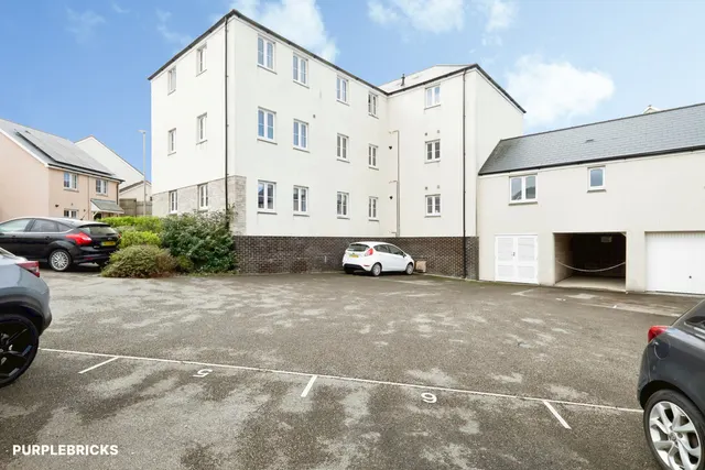 Feeding Field Close, Hayle, TR27, photo 2