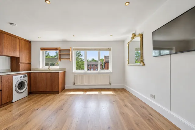 Wilkinson Way, London, W4, photo 1