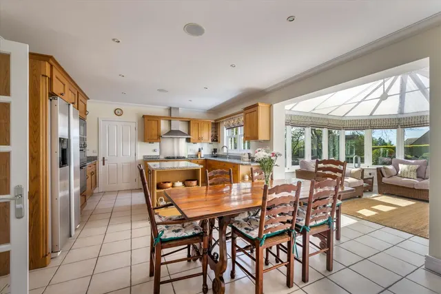 Hurst Park, Midhurst, GU29, photo 3