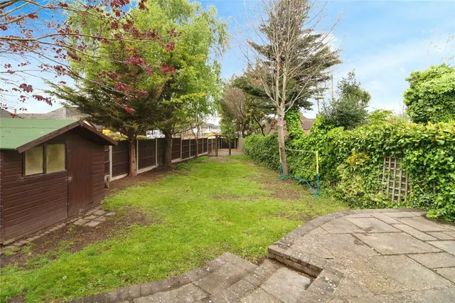 Photo 2 — Bradleigh Avenue, Grays, Essex, RM17