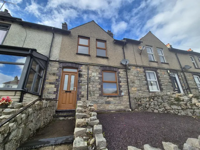New Cottages, Trefor, LL54, photo 1