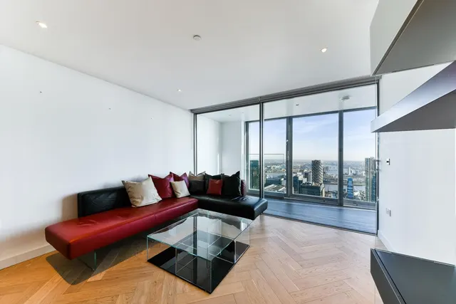 Landmark Pinnacle, Marsh Wall, E14, photo 1