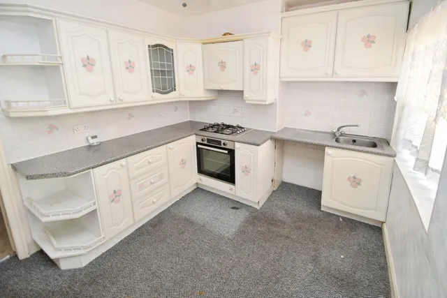 Photo 3 — Bradford, West Yorkshire