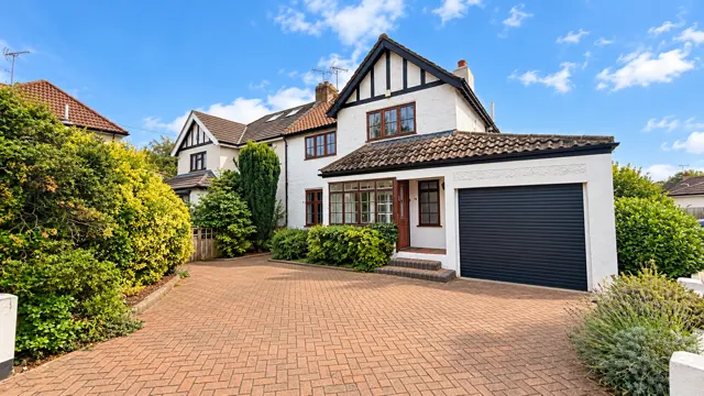 Squirrels Heath Lane, RM11, photo 1