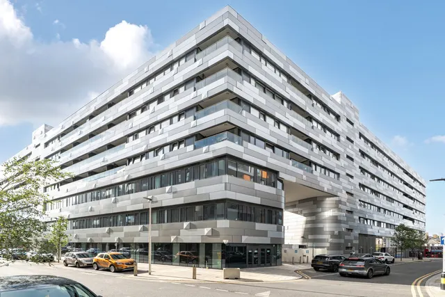 Photo 2 — Lambarde Square, SE10