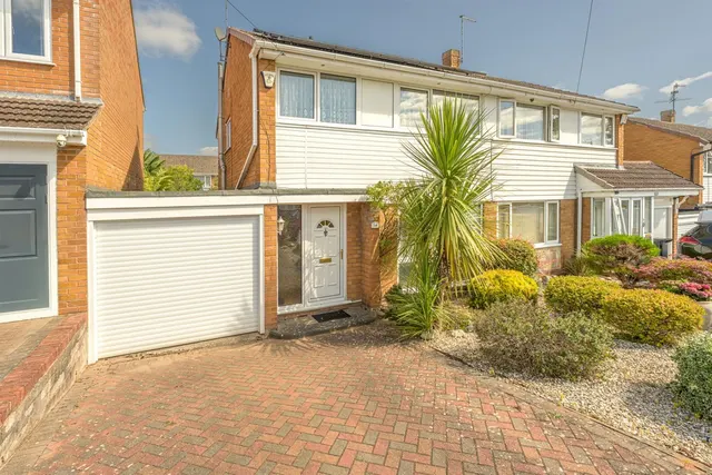 Arundel Road, Wordsley, DY8 5EJ, photo 1