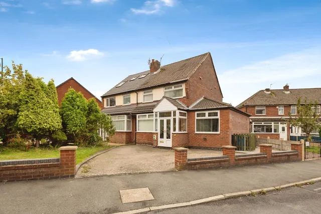 Bradwen Close, Denton, Manchester, Greater Manchester, M34, photo 1