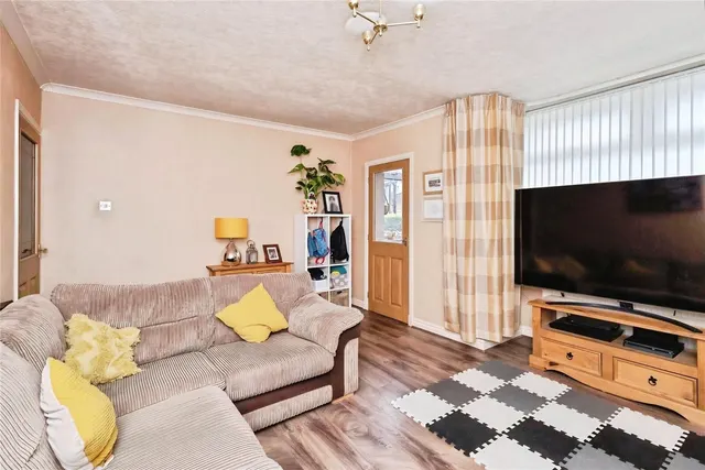 Photo 2 — Bradwen Close, Denton, Manchester, Greater Manchester, M34