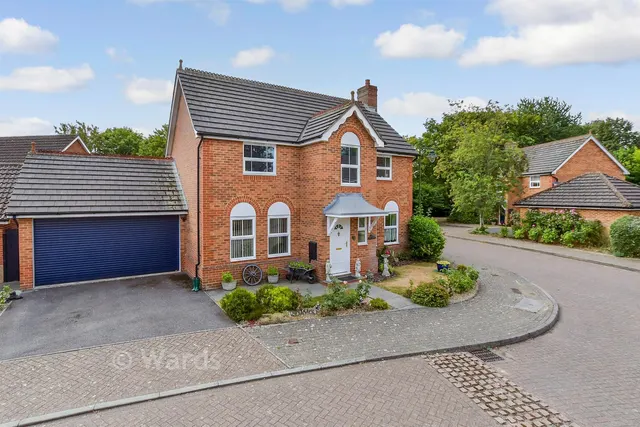 Crabtree Close, Kings Hill, ME19, photo 1