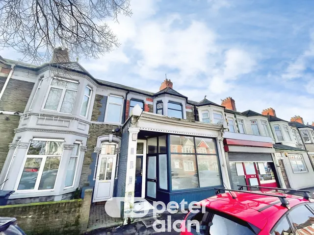 Corporation Road, Cardiff, CF11, photo 1