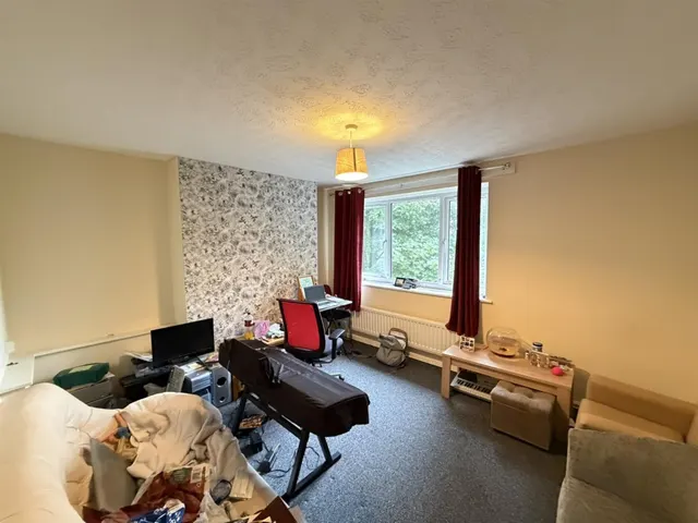 Regency Court, Bradford, BD8, photo 3