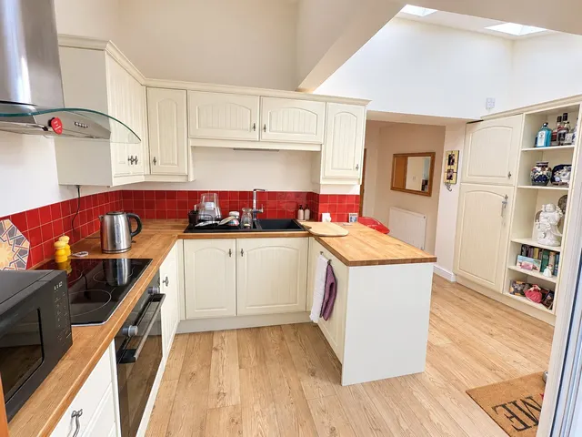 Baker Street, Appleton Wiske, DL6, photo 2