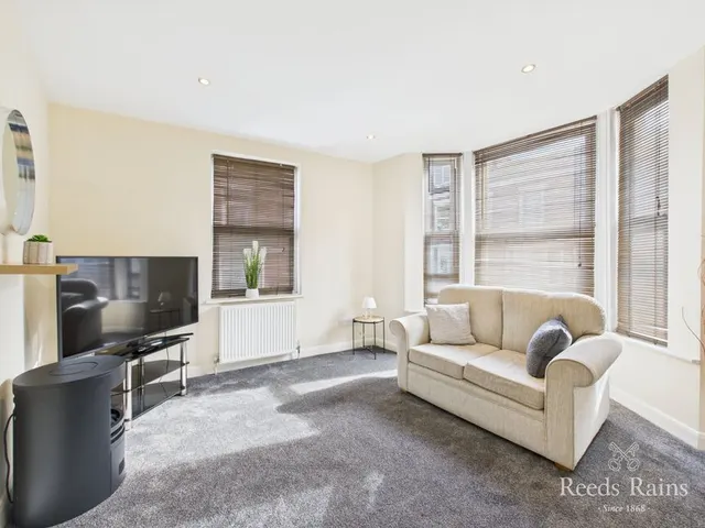 Aberdeen Street, Scarborough, YO11, photo 2