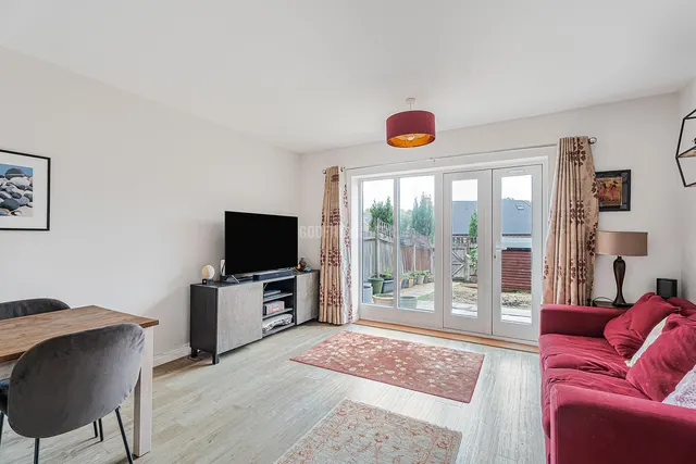Morphou Road, Mill Hill East, NW7, photo 2