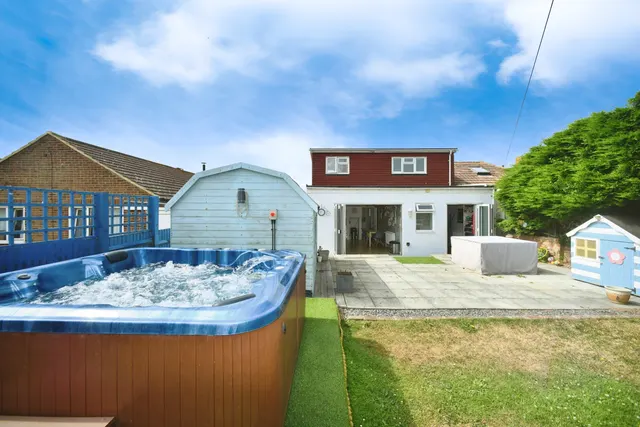 The Promenade, Peacehaven, BN10, photo 1