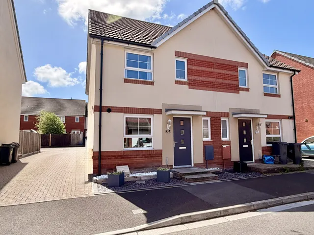 Royal Drive, Bridgwater, photo 1
