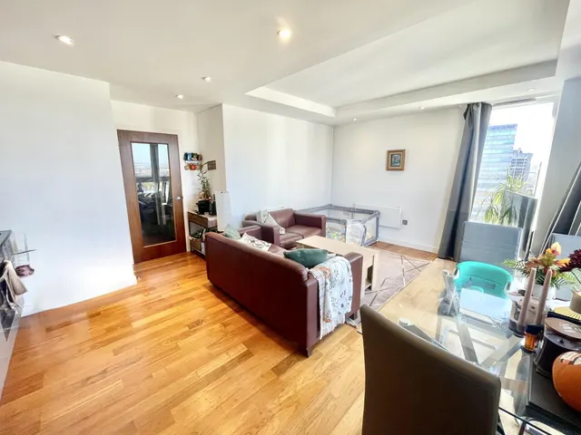 Newport Road, Cardiff, CF24, photo 3